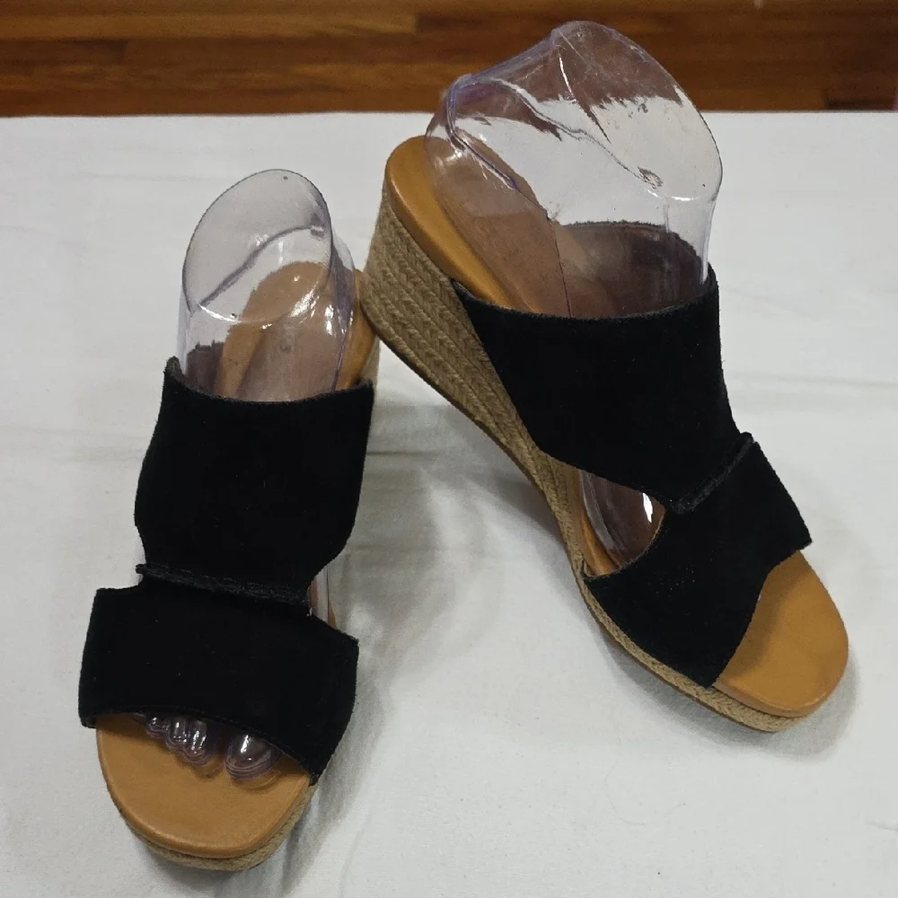 Black‎ Wedge Sandals